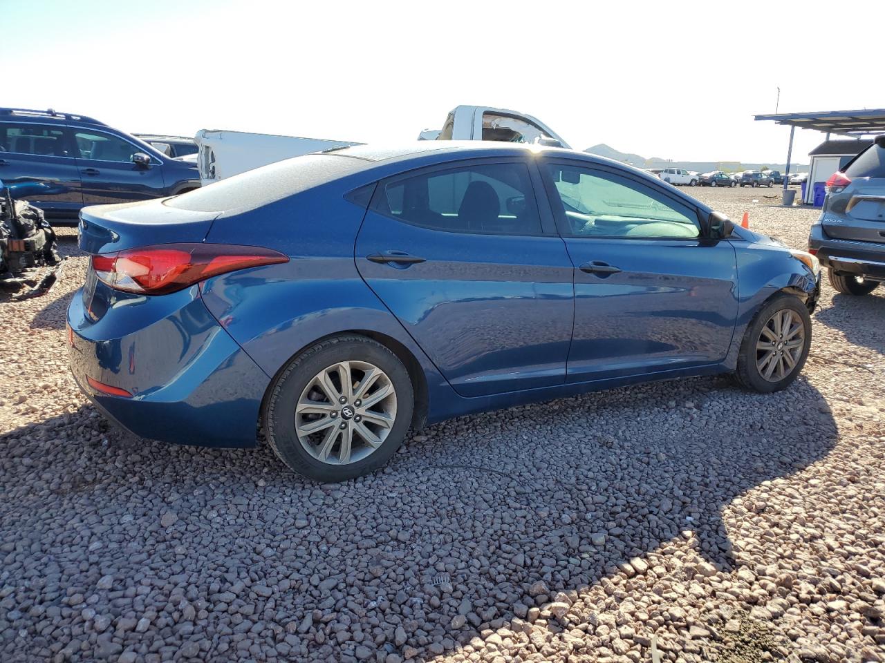 Photo 2 VIN: KMHDH4AE3GU569872 - HYUNDAI ELANTRA 