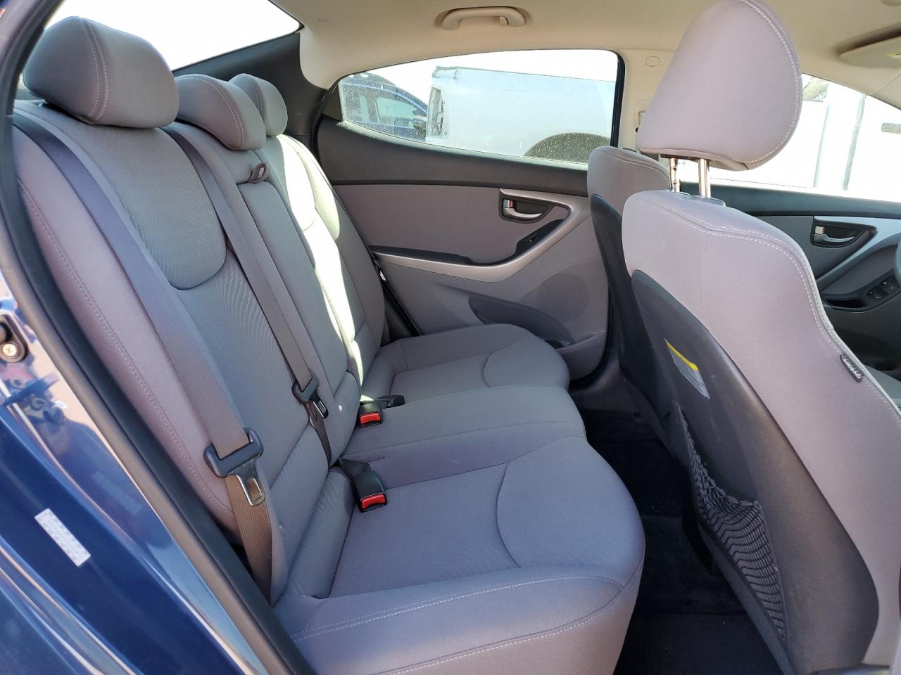 Photo 9 VIN: KMHDH4AE3GU569872 - HYUNDAI ELANTRA 