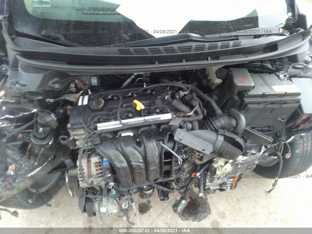 Photo 9 VIN: KMHDH4AE3GU589782 - HYUNDAI ELANTRA 