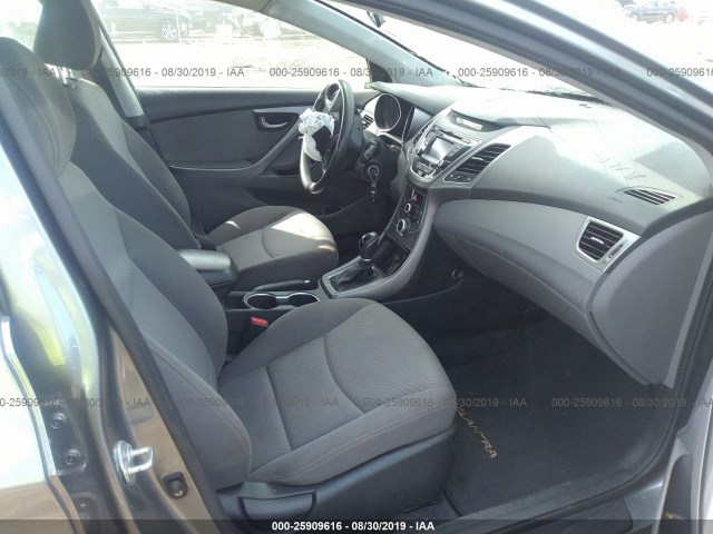 Photo 4 VIN: KMHDH4AE3GU621453 - HYUNDAI ELANTRA 