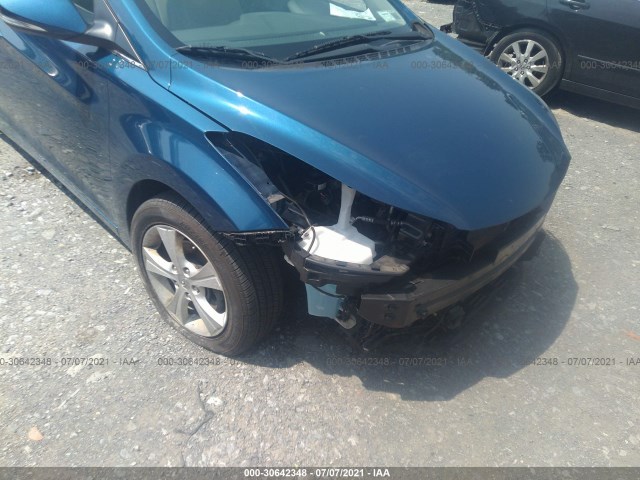 Photo 5 VIN: KMHDH4AE3GU623025 - HYUNDAI ELANTRA 