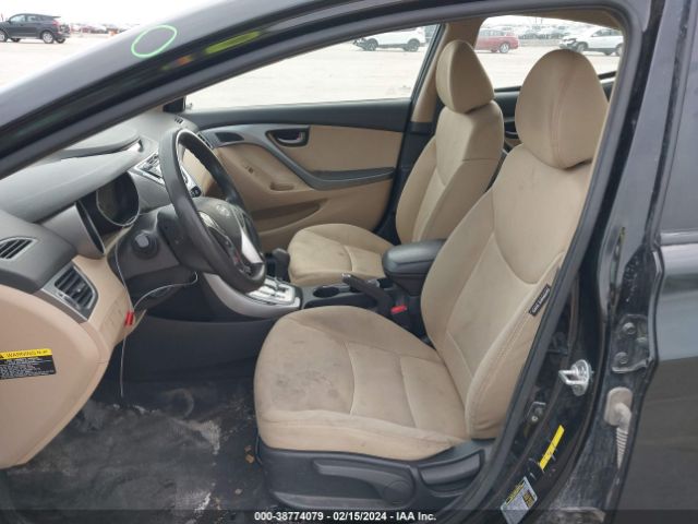 Photo 4 VIN: KMHDH4AE4BU091244 - HYUNDAI ELANTRA 