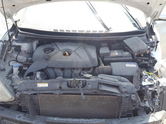 Photo 6 VIN: KMHDH4AE4BU132147 - HYUNDAI ELANTRA GL 