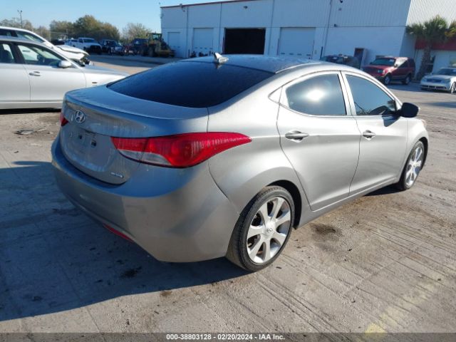 Photo 3 VIN: KMHDH4AE4BU132908 - HYUNDAI ELANTRA 