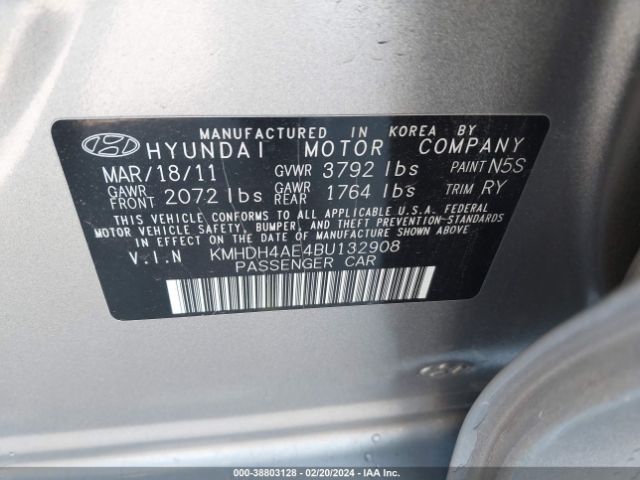 Photo 8 VIN: KMHDH4AE4BU132908 - HYUNDAI ELANTRA 