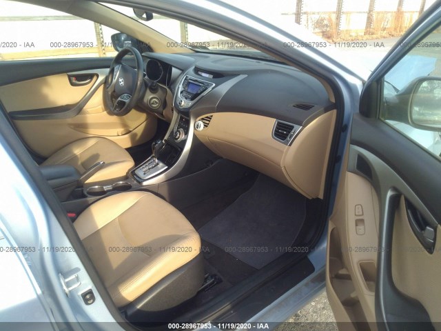 Photo 4 VIN: KMHDH4AE4BU158182 - HYUNDAI ELANTRA 