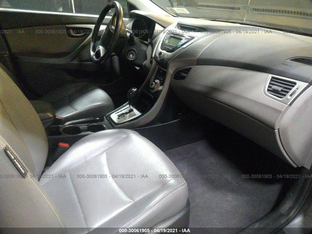 Photo 4 VIN: KMHDH4AE4BU159963 - HYUNDAI ELANTRA 