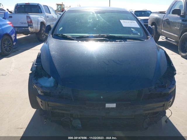 Photo 5 VIN: KMHDH4AE4CU176196 - HYUNDAI ELANTRA 