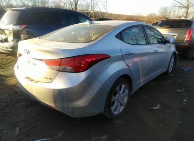 Photo 3 VIN: KMHDH4AE4CU185755 - HYUNDAI ELANTRA 