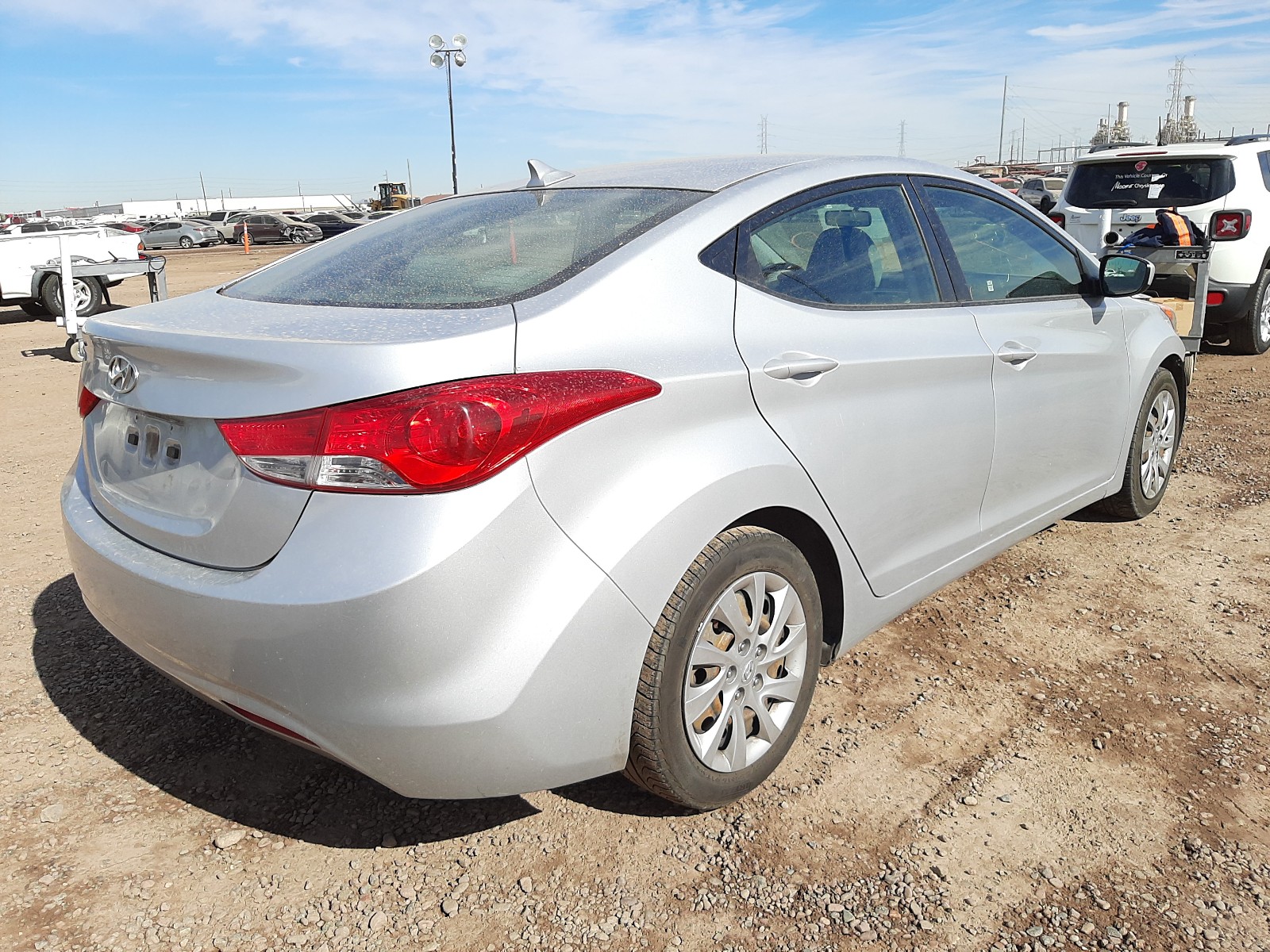 Photo 3 VIN: KMHDH4AE4CU213991 - HYUNDAI ELANTRA GL 