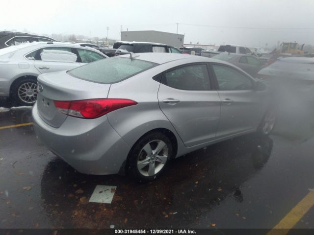 Photo 3 VIN: KMHDH4AE4CU304923 - HYUNDAI ELANTRA 