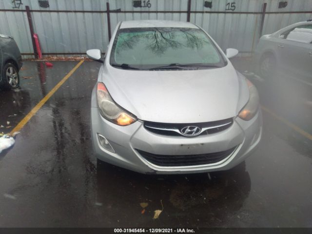 Photo 5 VIN: KMHDH4AE4CU304923 - HYUNDAI ELANTRA 