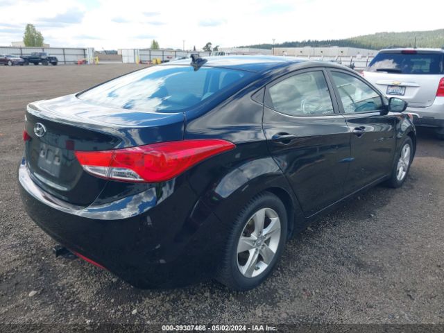 Photo 3 VIN: KMHDH4AE4CU305389 - HYUNDAI ELANTRA 