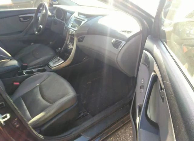 Photo 4 VIN: KMHDH4AE4CU308177 - HYUNDAI ELANTRA 