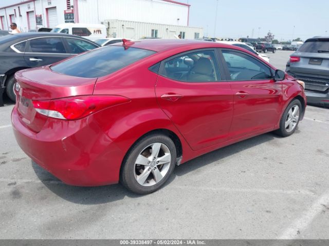 Photo 3 VIN: KMHDH4AE4CU310348 - HYUNDAI ELANTRA 