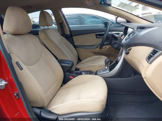 Photo 4 VIN: KMHDH4AE4CU310348 - HYUNDAI ELANTRA 