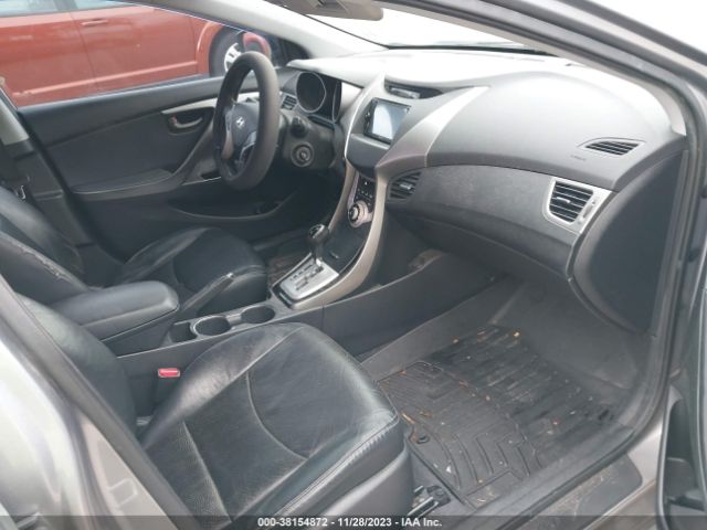 Photo 4 VIN: KMHDH4AE4CU340434 - HYUNDAI ELANTRA 