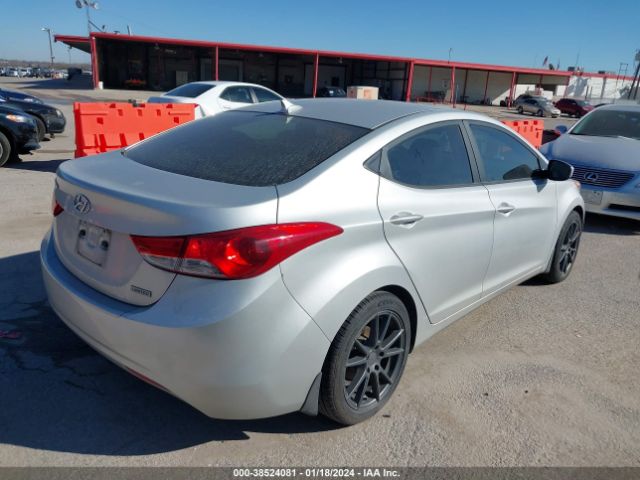 Photo 3 VIN: KMHDH4AE4CU366046 - HYUNDAI ELANTRA 