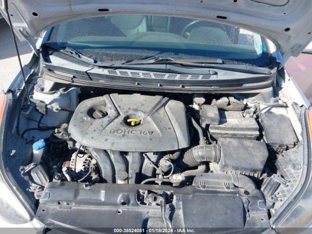 Photo 9 VIN: KMHDH4AE4CU366046 - HYUNDAI ELANTRA 