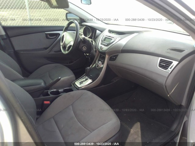 Photo 4 VIN: KMHDH4AE4CU374793 - HYUNDAI ELANTRA 