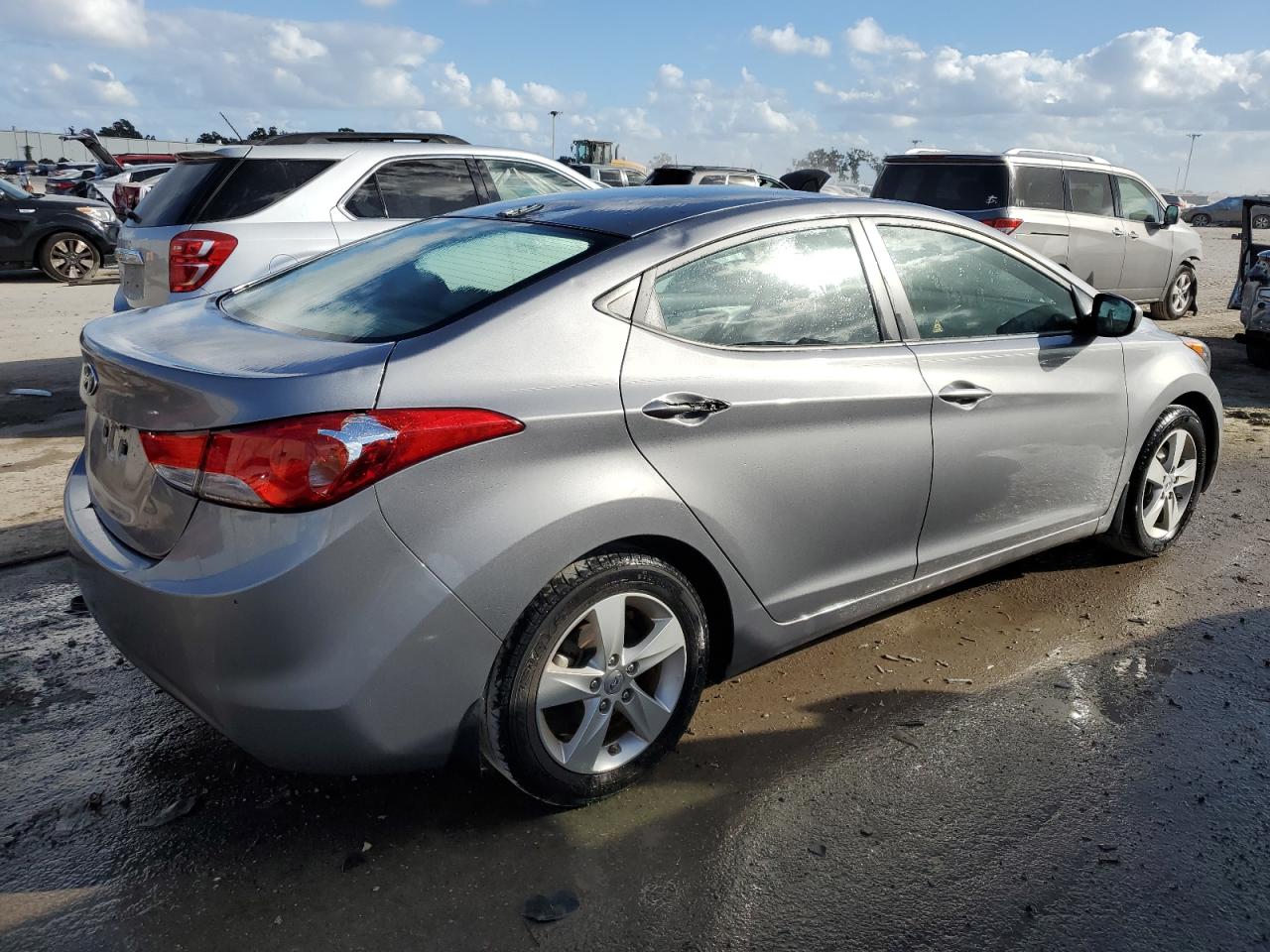 Photo 2 VIN: KMHDH4AE4CU417593 - HYUNDAI ELANTRA 