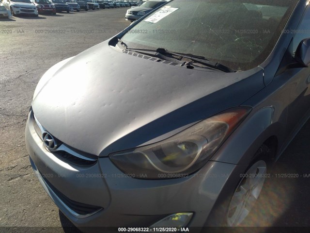 Photo 5 VIN: KMHDH4AE4CU433437 - HYUNDAI ELANTRA 