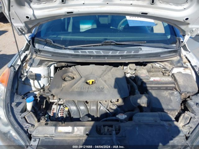 Photo 9 VIN: KMHDH4AE4CU436161 - HYUNDAI ELANTRA 