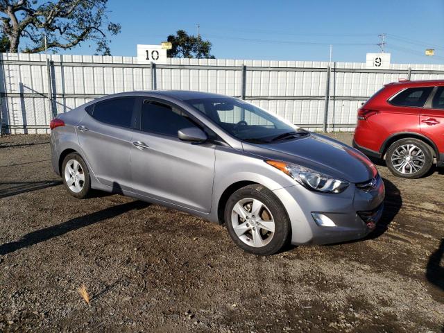 Photo 3 VIN: KMHDH4AE4CU452926 - HYUNDAI ELANTRA 