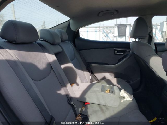 Photo 7 VIN: KMHDH4AE4CU455602 - HYUNDAI ELANTRA 