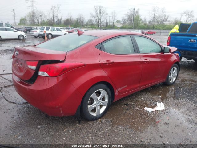 Photo 3 VIN: KMHDH4AE4CU468348 - HYUNDAI ELANTRA 