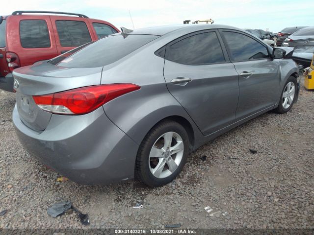 Photo 3 VIN: KMHDH4AE4DU528274 - HYUNDAI ELANTRA 