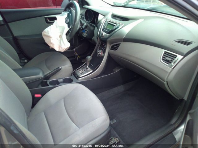 Photo 4 VIN: KMHDH4AE4DU528274 - HYUNDAI ELANTRA 