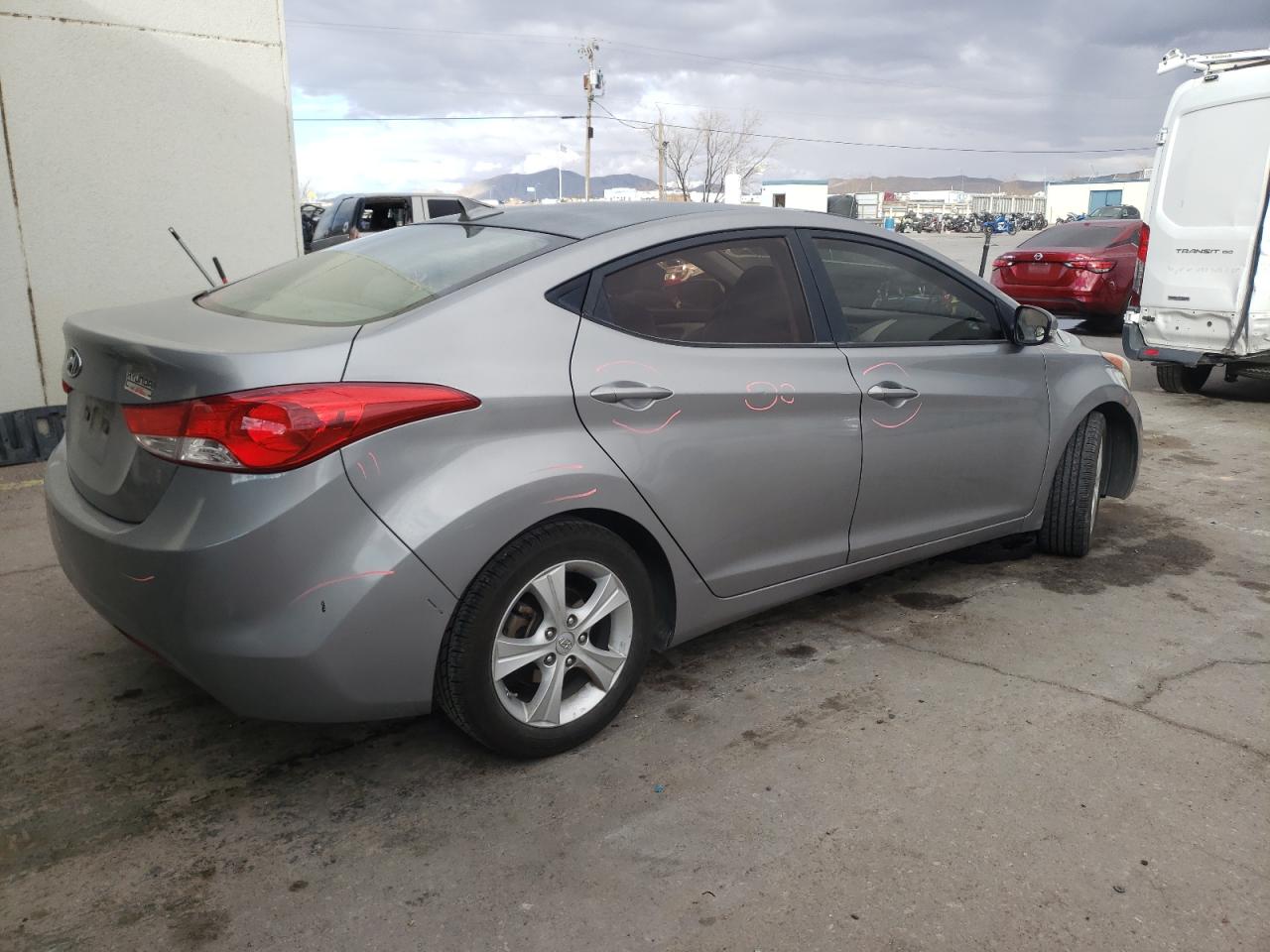 Photo 2 VIN: KMHDH4AE4DU529554 - HYUNDAI ELANTRA 