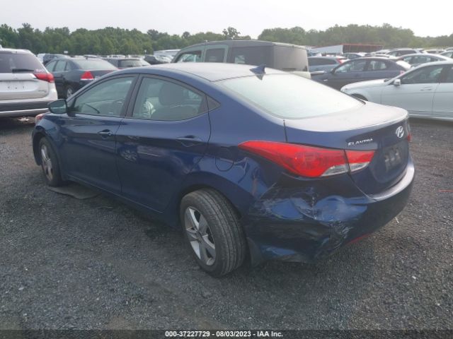 Photo 2 VIN: KMHDH4AE4DU530817 - HYUNDAI ELANTRA 