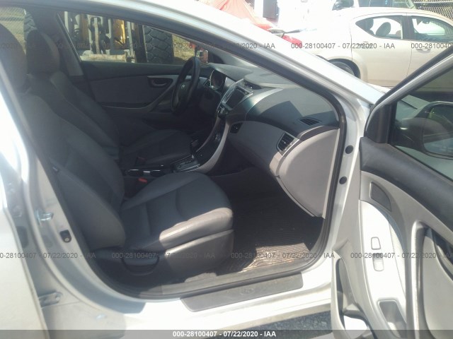 Photo 4 VIN: KMHDH4AE4DU569049 - HYUNDAI ELANTRA 