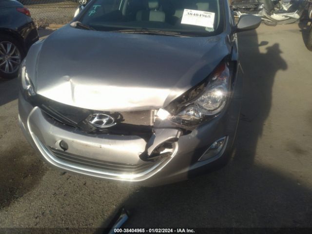 Photo 5 VIN: KMHDH4AE4DU585686 - HYUNDAI ELANTRA 