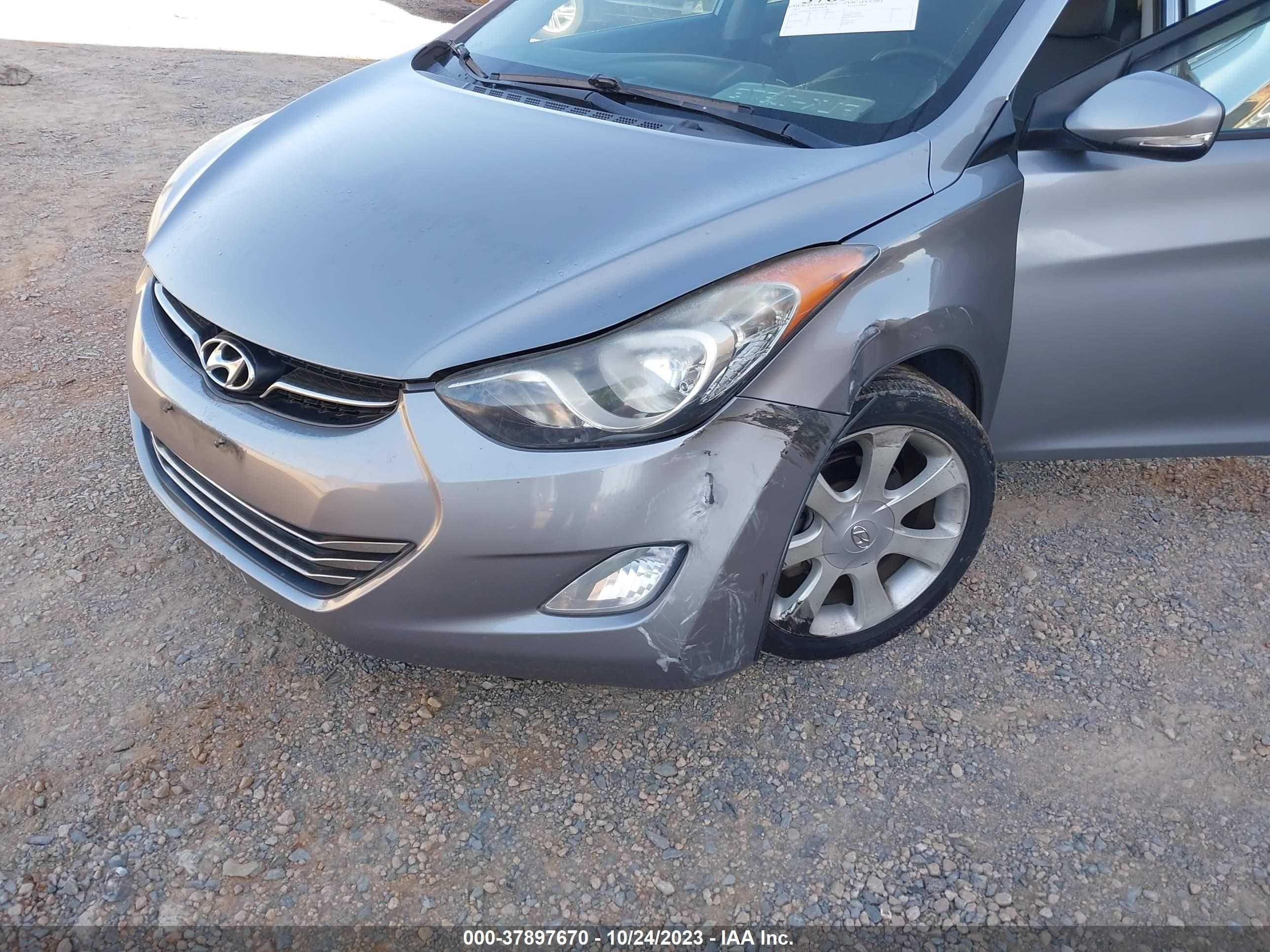 Photo 5 VIN: KMHDH4AE4DU710038 - HYUNDAI ELANTRA 