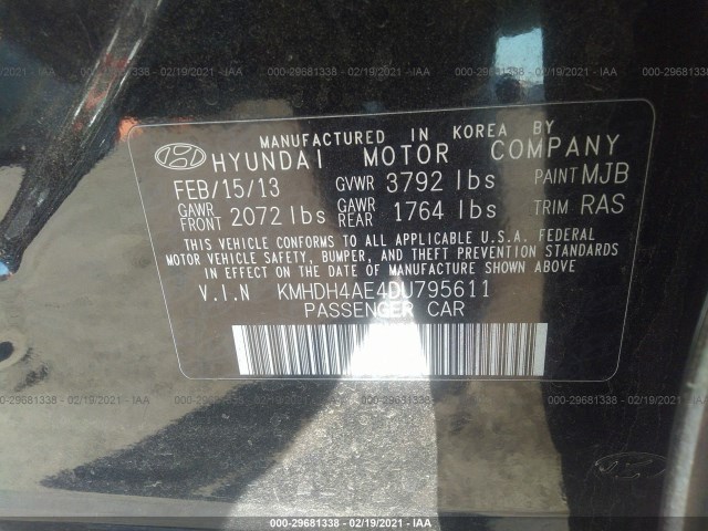 Photo 8 VIN: KMHDH4AE4DU795611 - HYUNDAI ELANTRA 