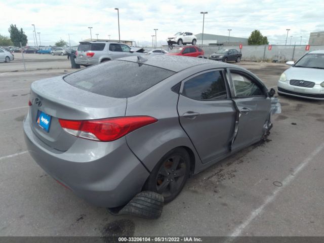 Photo 3 VIN: KMHDH4AE4DU807076 - HYUNDAI ELANTRA 