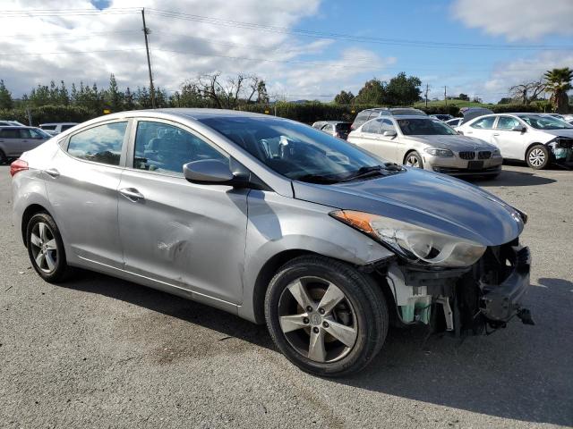 Photo 3 VIN: KMHDH4AE4DU807790 - HYUNDAI ELANTRA 