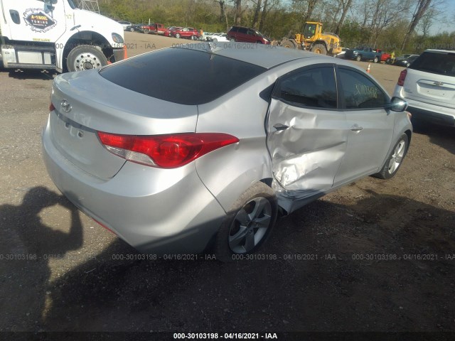 Photo 3 VIN: KMHDH4AE4DU891013 - HYUNDAI ELANTRA 