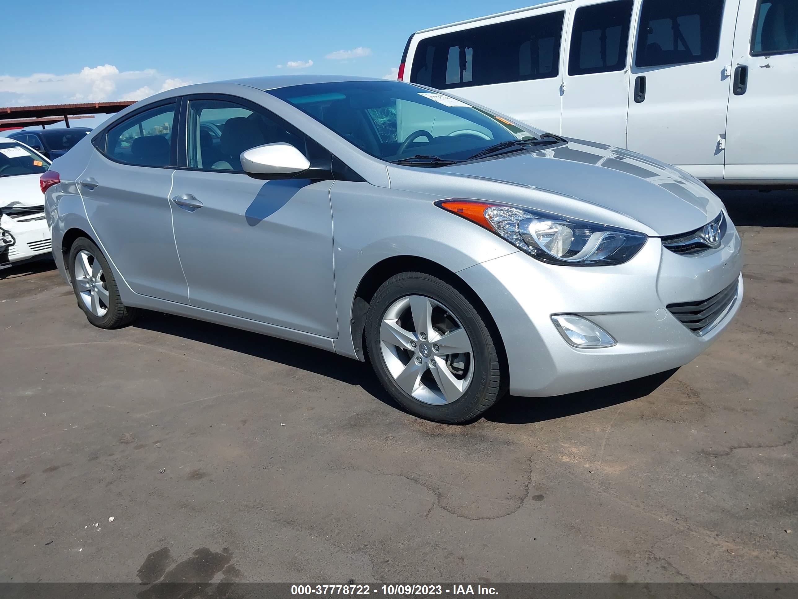 Photo 0 VIN: KMHDH4AE4DU901197 - HYUNDAI ELANTRA 