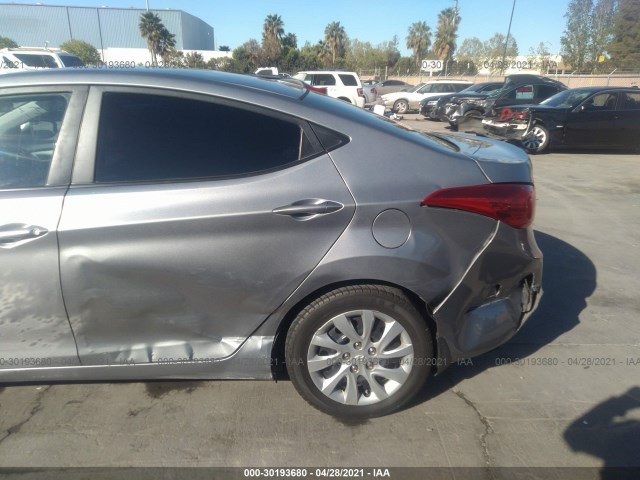 Photo 5 VIN: KMHDH4AE4DU954983 - HYUNDAI ELANTRA 