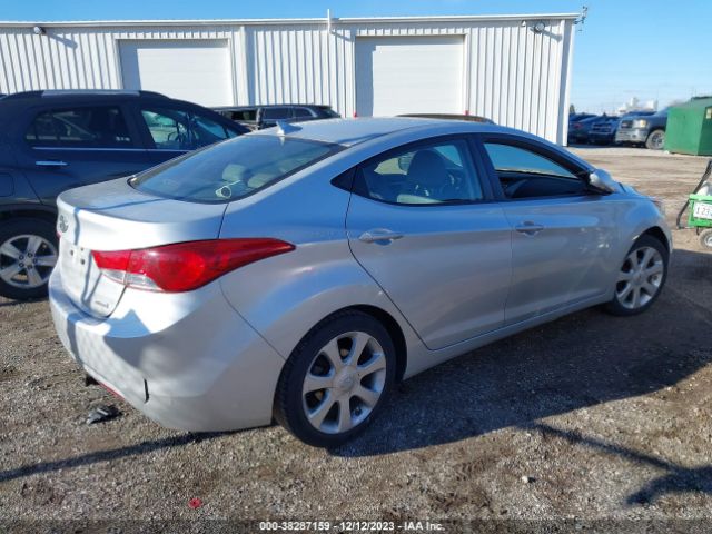 Photo 3 VIN: KMHDH4AE4DU999616 - HYUNDAI ELANTRA 