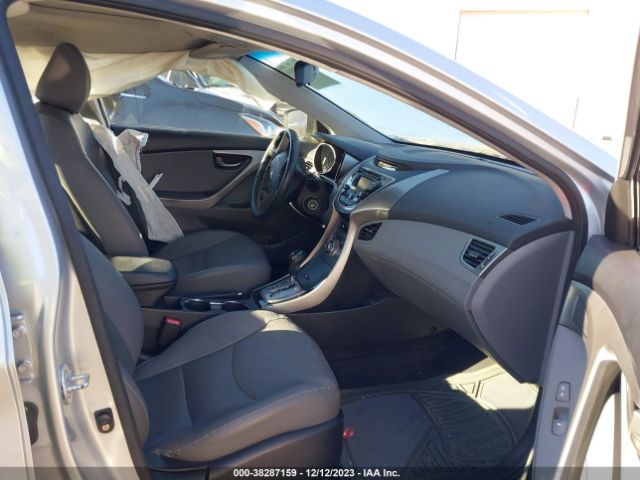 Photo 4 VIN: KMHDH4AE4DU999616 - HYUNDAI ELANTRA 