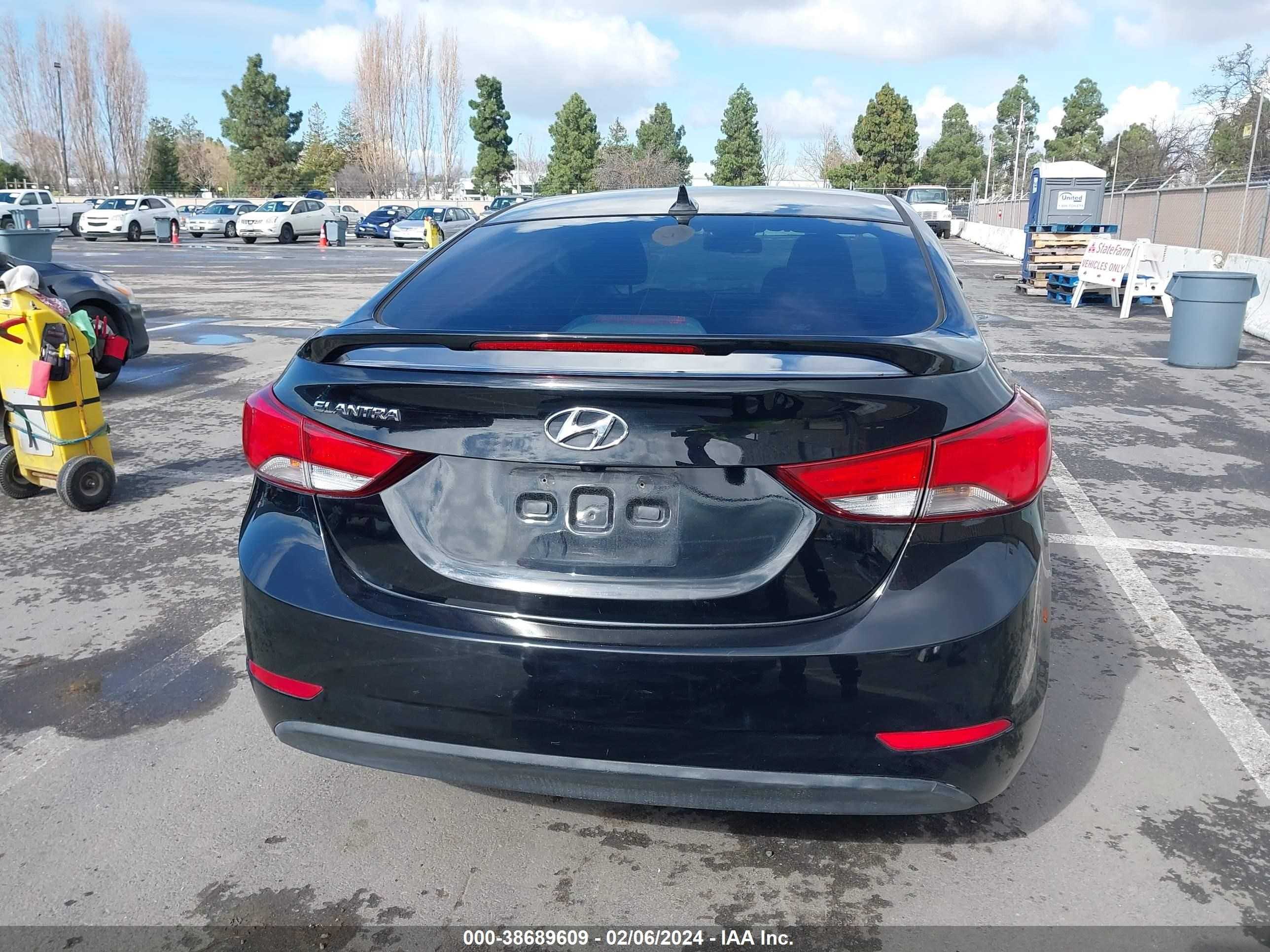 Photo 15 VIN: KMHDH4AE4EU205814 - HYUNDAI ELANTRA 