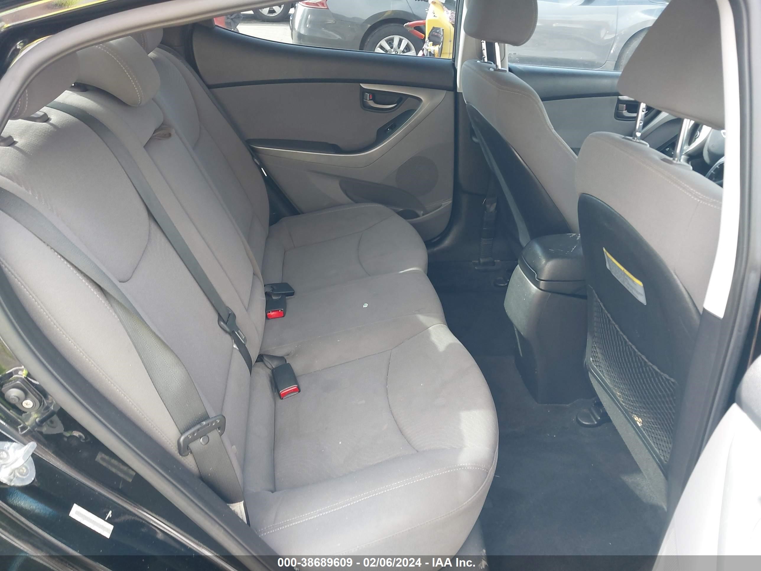 Photo 7 VIN: KMHDH4AE4EU205814 - HYUNDAI ELANTRA 