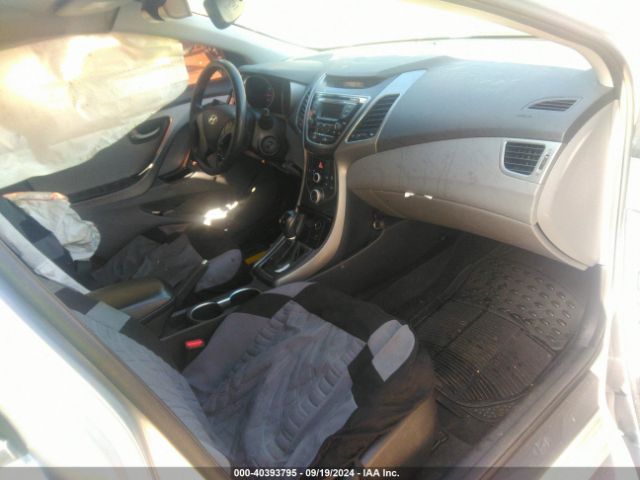 Photo 4 VIN: KMHDH4AE4FU294463 - HYUNDAI ELANTRA 