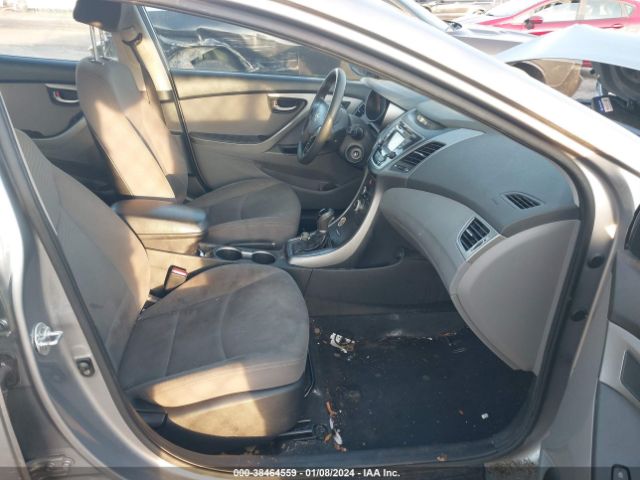 Photo 4 VIN: KMHDH4AE4FU300438 - HYUNDAI ELANTRA 