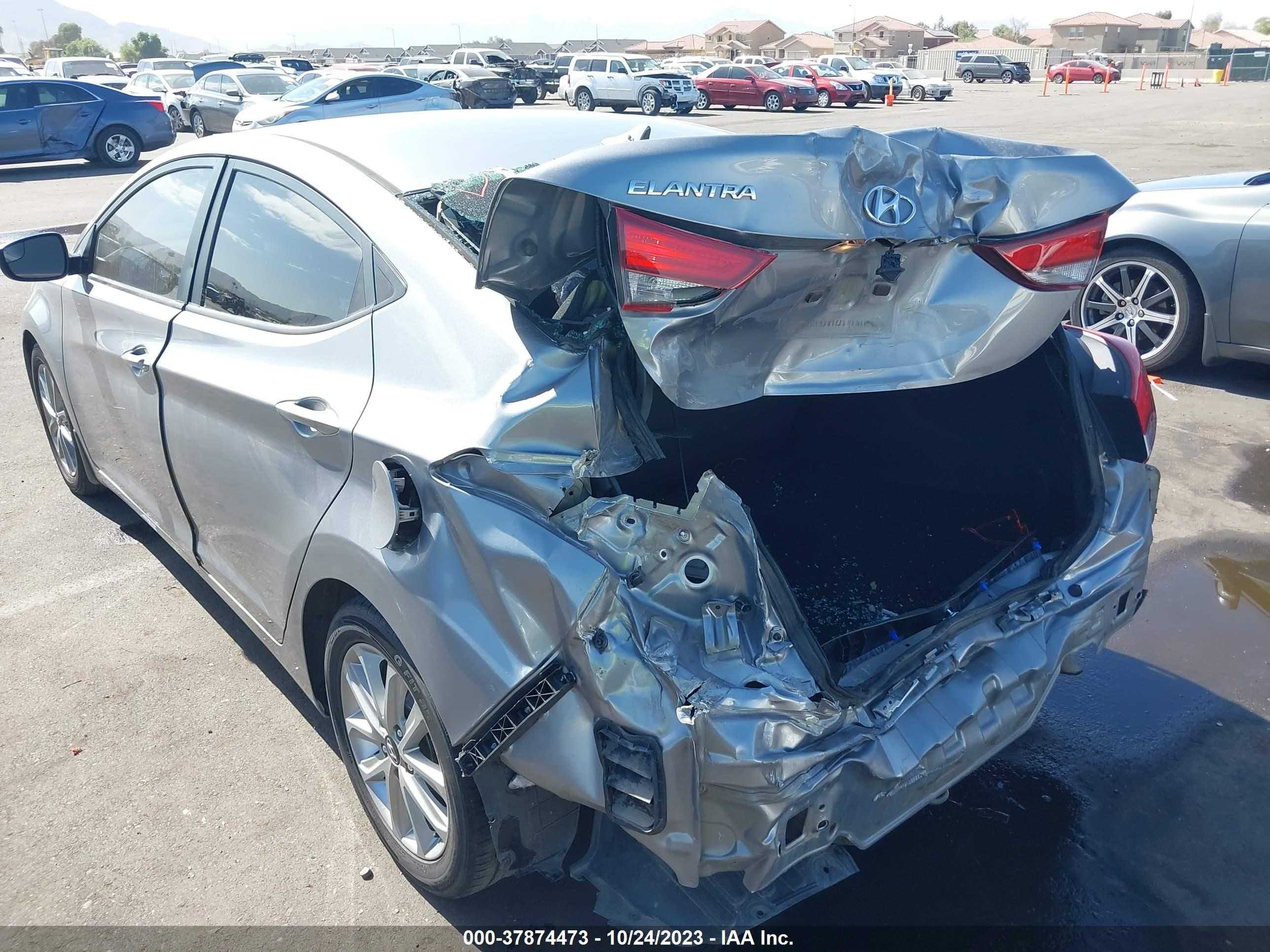 Photo 5 VIN: KMHDH4AE4FU354113 - HYUNDAI ELANTRA 